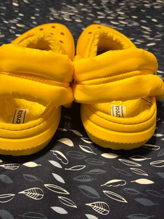 Crocs Classic Lined Neo Puff Crocband Clog Yellow Discontinued M8/W10 main image 4